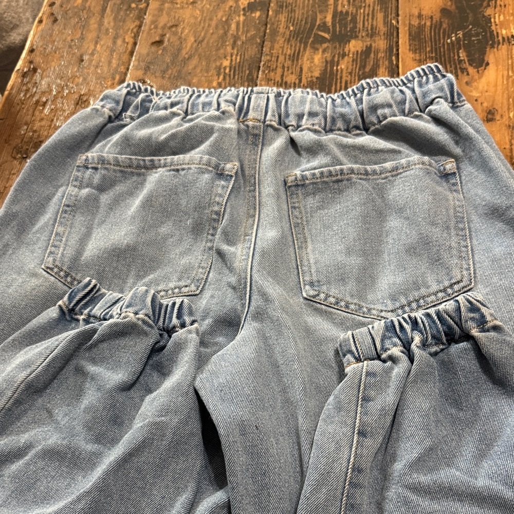 Jean Joggers with Elastic Waist in Light Blue - Picture 5 of 5